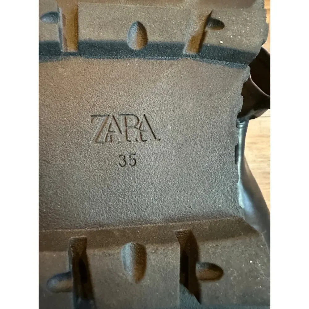 Zara Kids Black Ankle Boots Lug Sole size 3.5 (35)